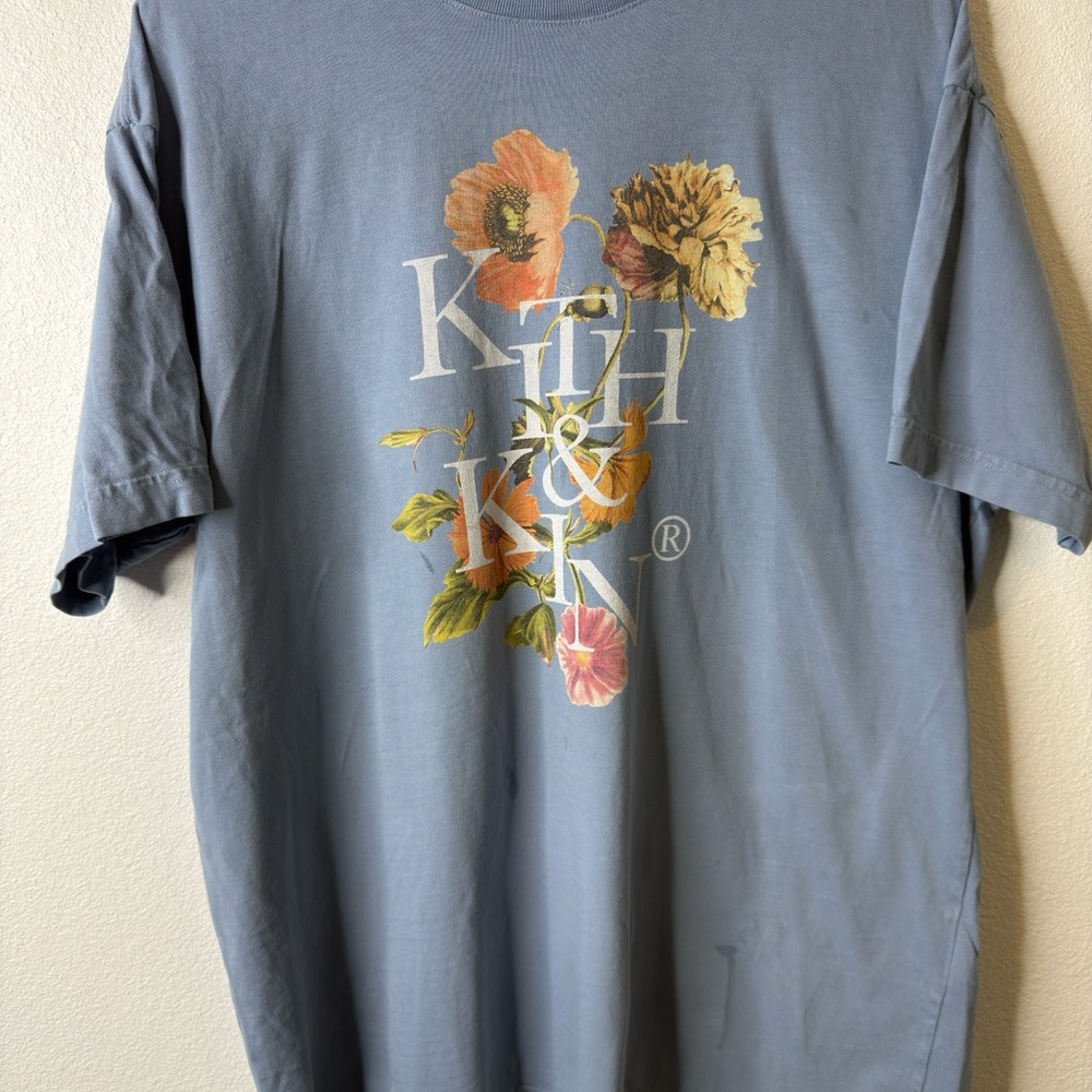 Kith Floral Graphic T-Shirt in Blue Mens Size Medium